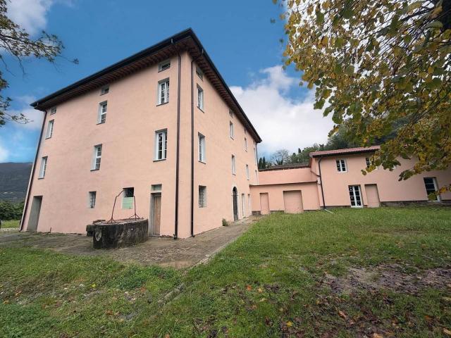 Villa in vendita a Camaiore