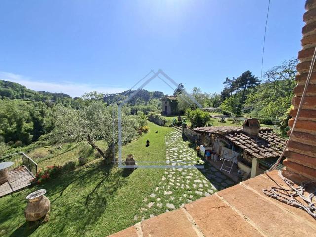 Villa in vendita a Camaiore