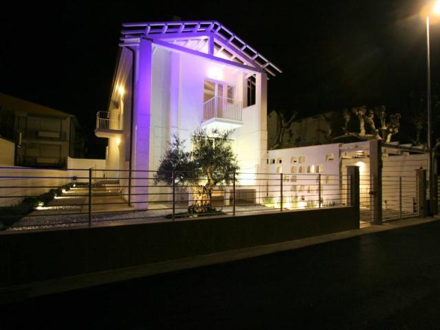 Villa in vendita a Camaiore