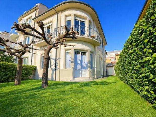Villa in vendita a Camaiore
