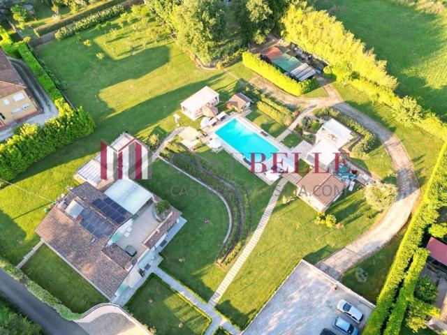 Villa in vendita a Camaiore