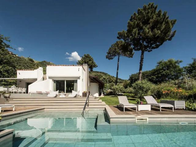 Villa in vendita a Camaiore