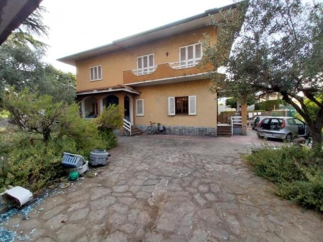 Villa in vendita a Camaiore
