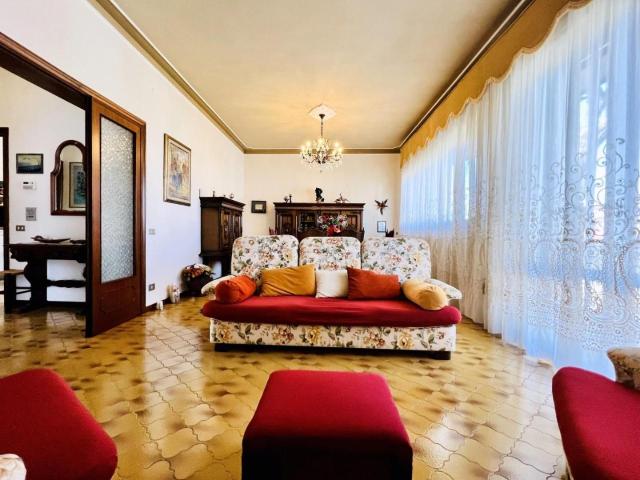 Villa in vendita a Camaiore