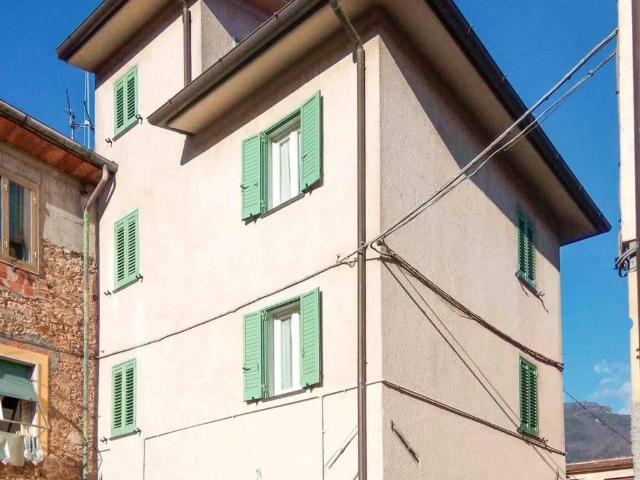 Villa in vendita a Camaiore LU