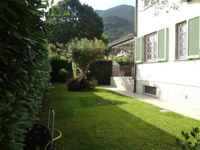 Villa in vendita a Camaiore LU