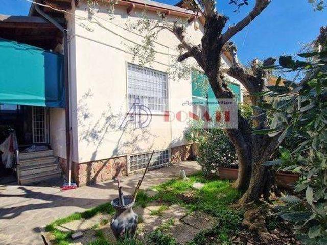 Villa in vendita a Camaiore LU