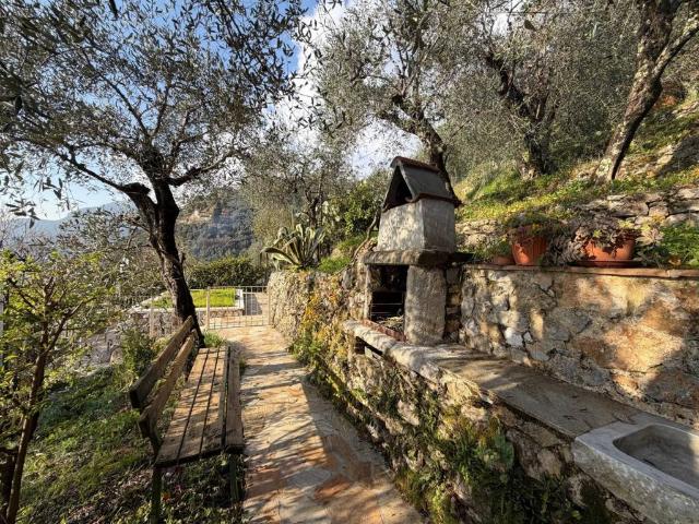 Villa in vendita a Camaiore LU