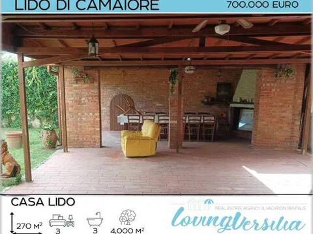 Villa in vendita a Camaiore LU