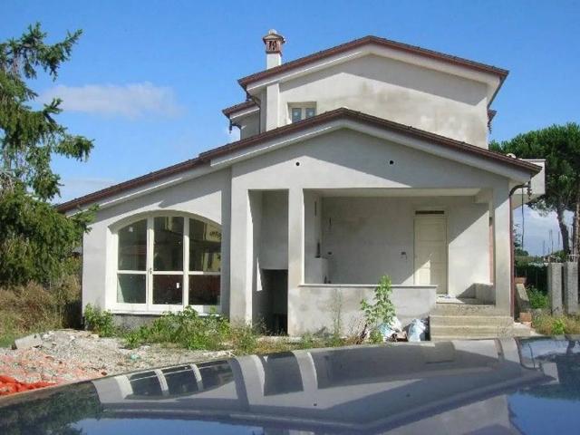 Villa in vendita a Camaiore LU