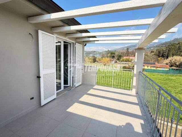 Villa in vendita a Camaiore LU