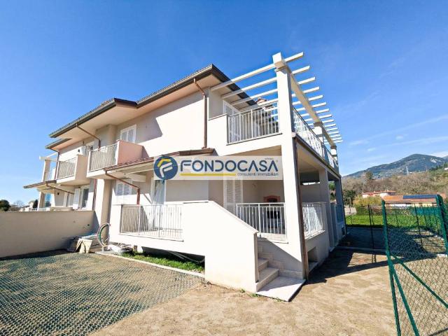 Villa in vendita a Camaiore LU