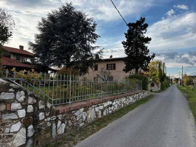 Villa in vendita a Camaiore LU