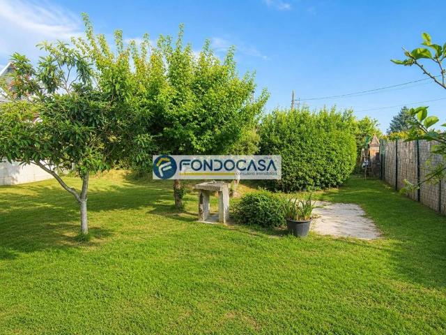 Villa in vendita a Camaiore LU