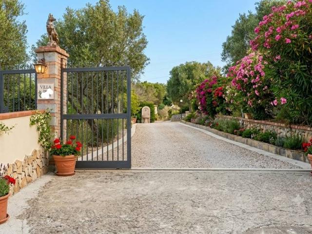 Villa in vendita a Camerota SA