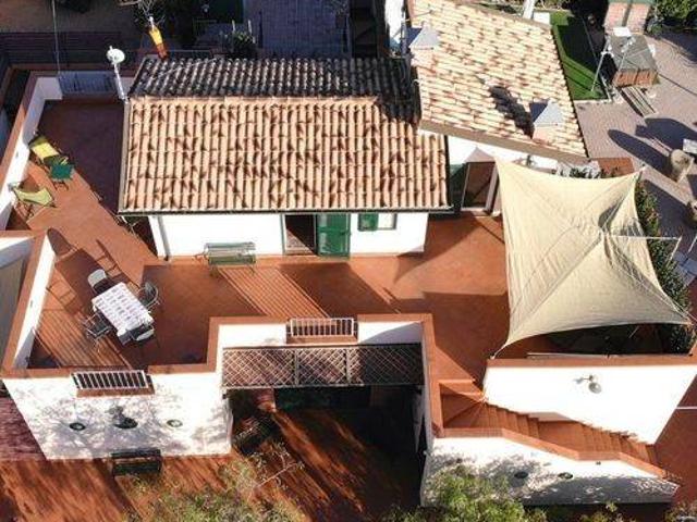 Villa in vendita a Campo nell'Elba LI