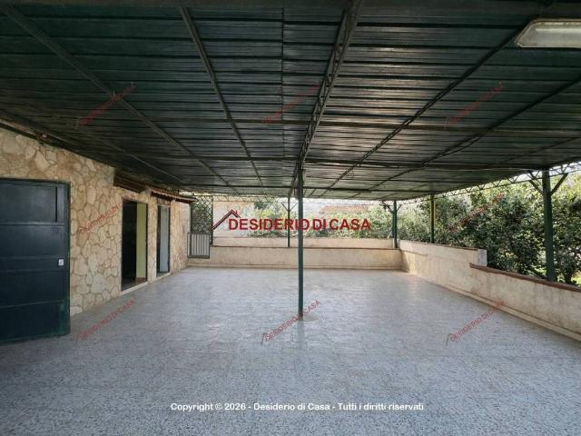 Villa in vendita a Campofelice di Roccella PA