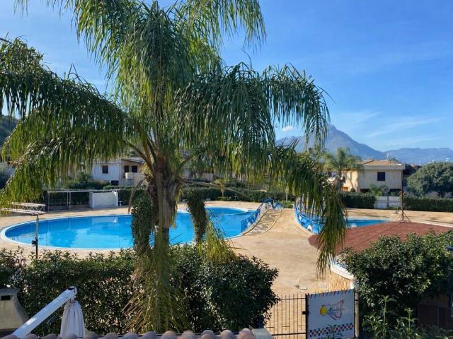 Villa in vendita a Campofelice di Roccella PA