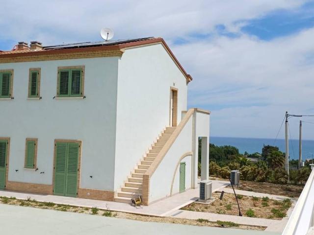 Villa in vendita a Campofilone FM