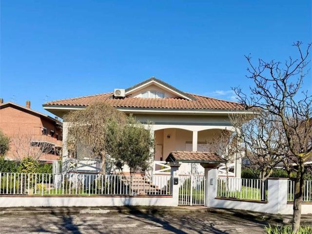 Villa in vendita a Campogalliano MO