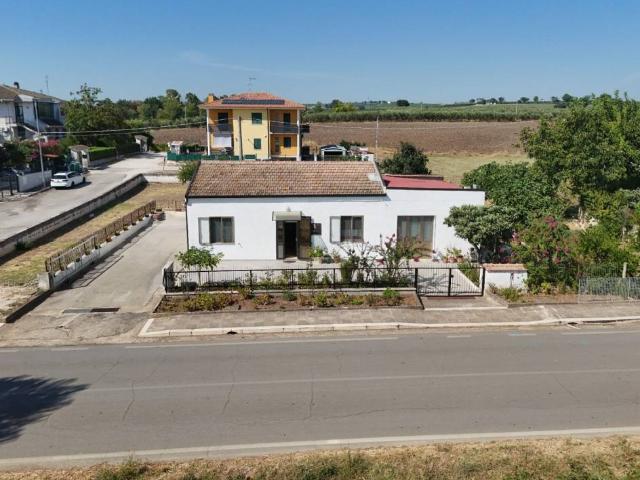 Villa in vendita a Campomarino CB