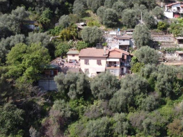 Villa in vendita a Camporosso IM