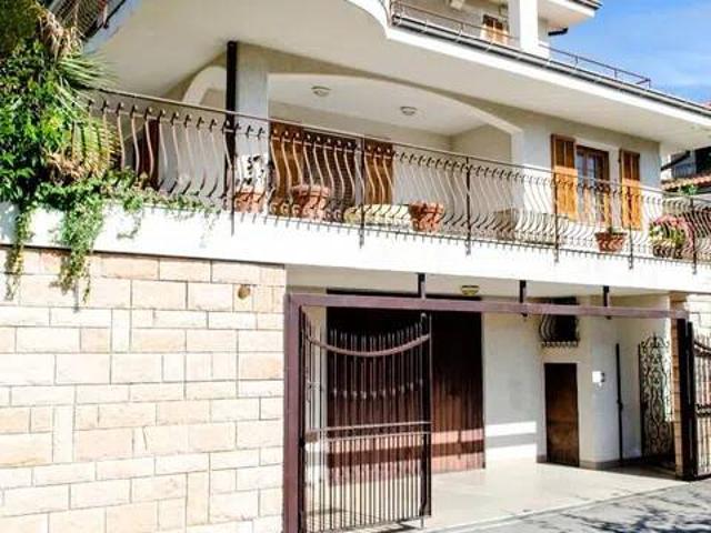 Villa in vendita a Camporosso IM
