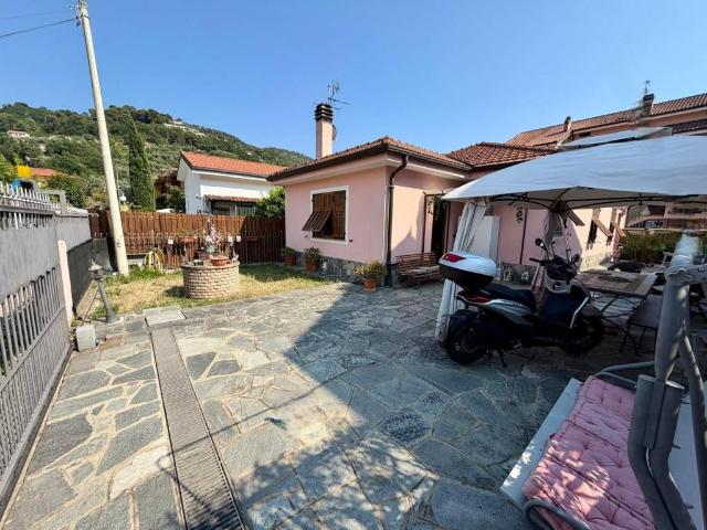 Villa in vendita a Camporosso IM