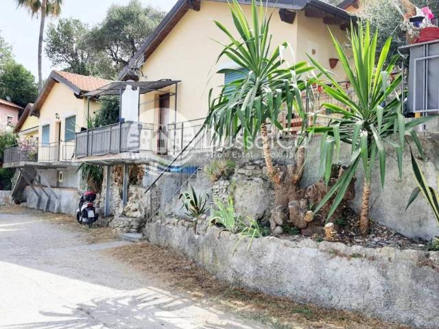 Villa in vendita a Camporosso IM