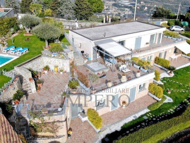 Villa in vendita a Camporosso IM