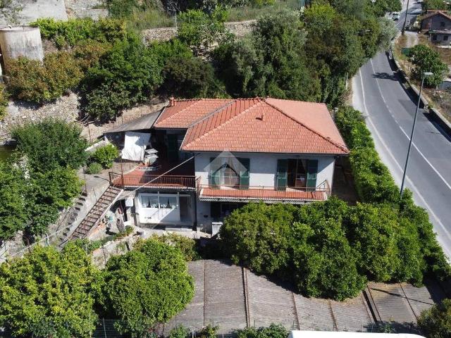 Villa in vendita a Camporosso IM