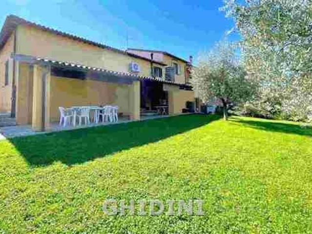 VILLA in VENDITA a CAMPAGNATICO ARCILLE di 66 vani