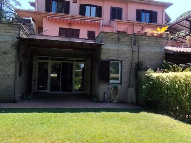 Villa in vendita a Campagnano di Roma RM