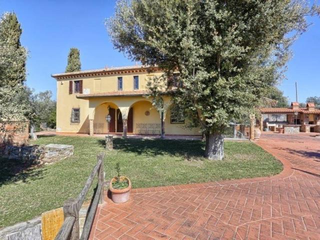 Villa in vendita a Campiglia Marittima LI
