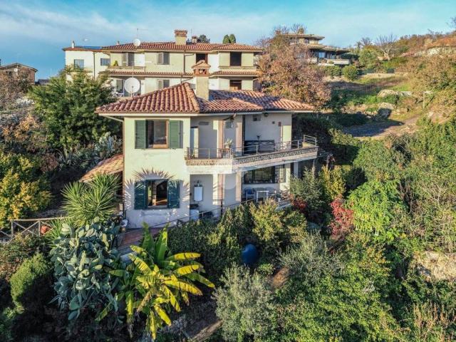 Villa in vendita a Canale Monterano RM