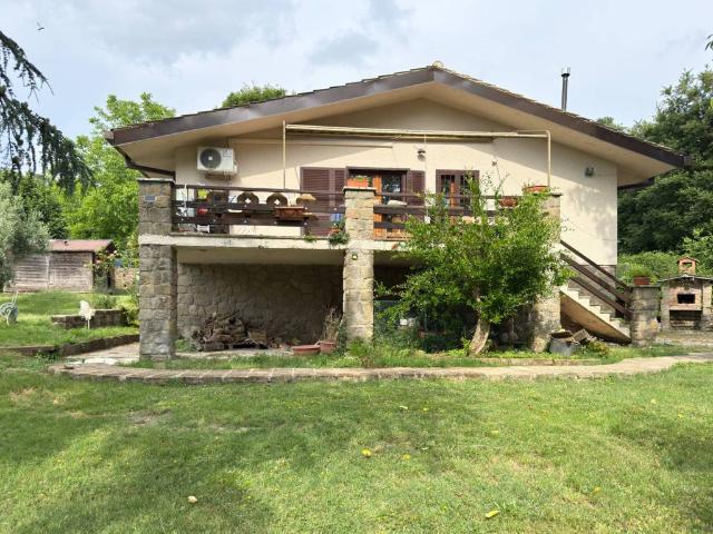 Villa in vendita a Canale Monterano RM