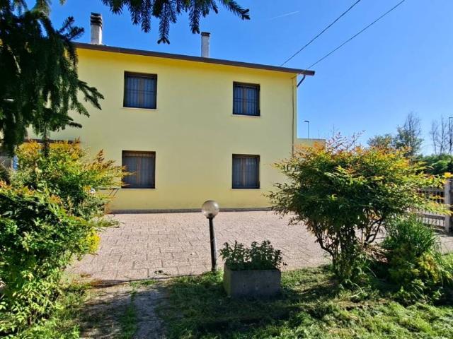 Villa in vendita a Canaro RO
