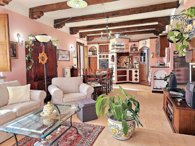 Villa in vendita a Canino VT