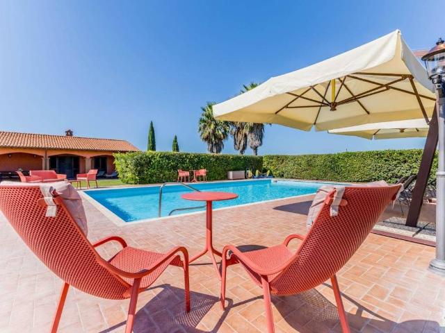 Villa in vendita a Canino VT