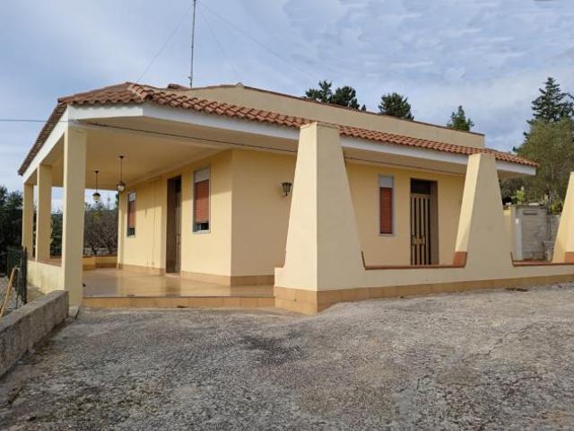 Villa in vendita a Canicattini Bagni