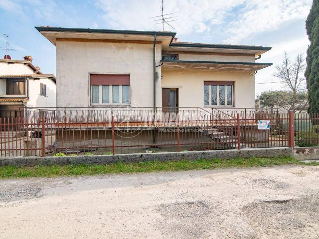 Villa in vendita a Canonica D'Adda