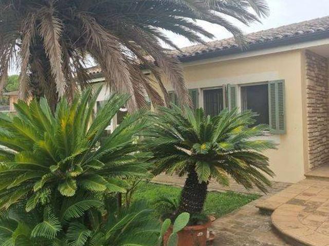 Villa in vendita a Cannara PG