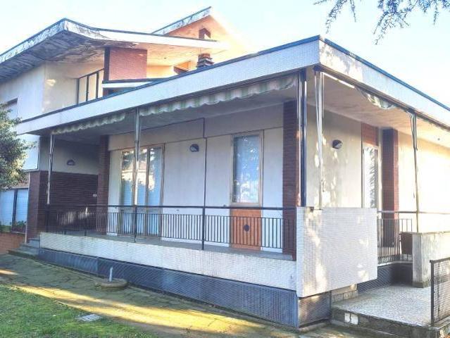 Villa in vendita a Canneto Pavese PV