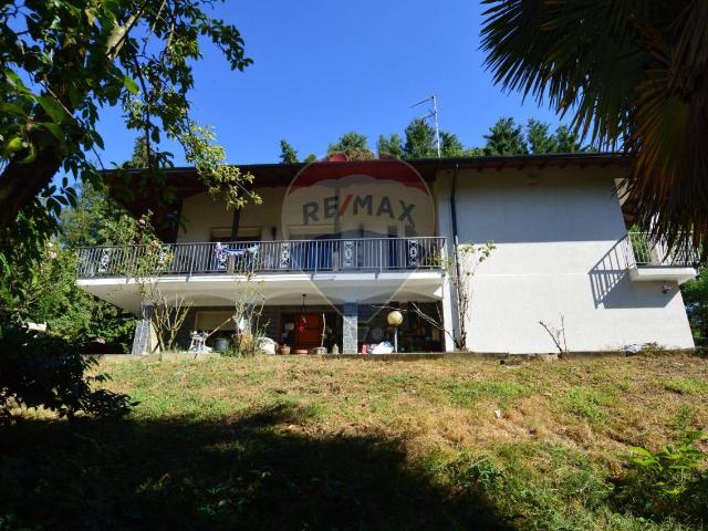 Villa in vendita a Cantello