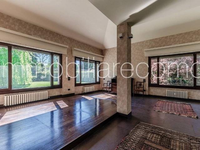 Villa in vendita a Cantù CO