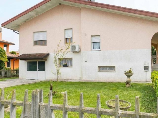 Villa in vendita a Caorle VE