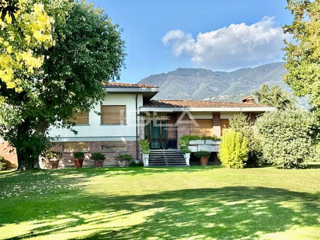 VILLA in VENDITA a CAPANNORI MARLIA di 8 vani