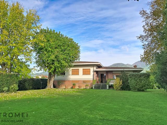 VILLA in VENDITA a CAPANNORI MARLIA di 10 vani