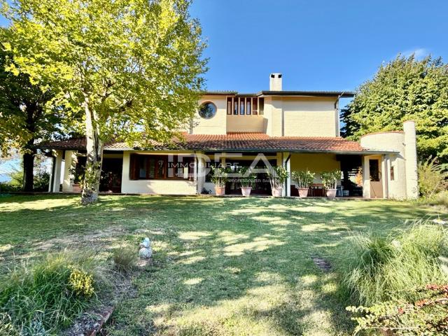 VILLA in VENDITA a CAPANNORI GRAGNANO di 7 vani