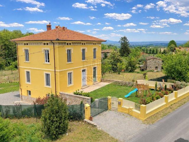 Villa in vendita a Capannori LU
